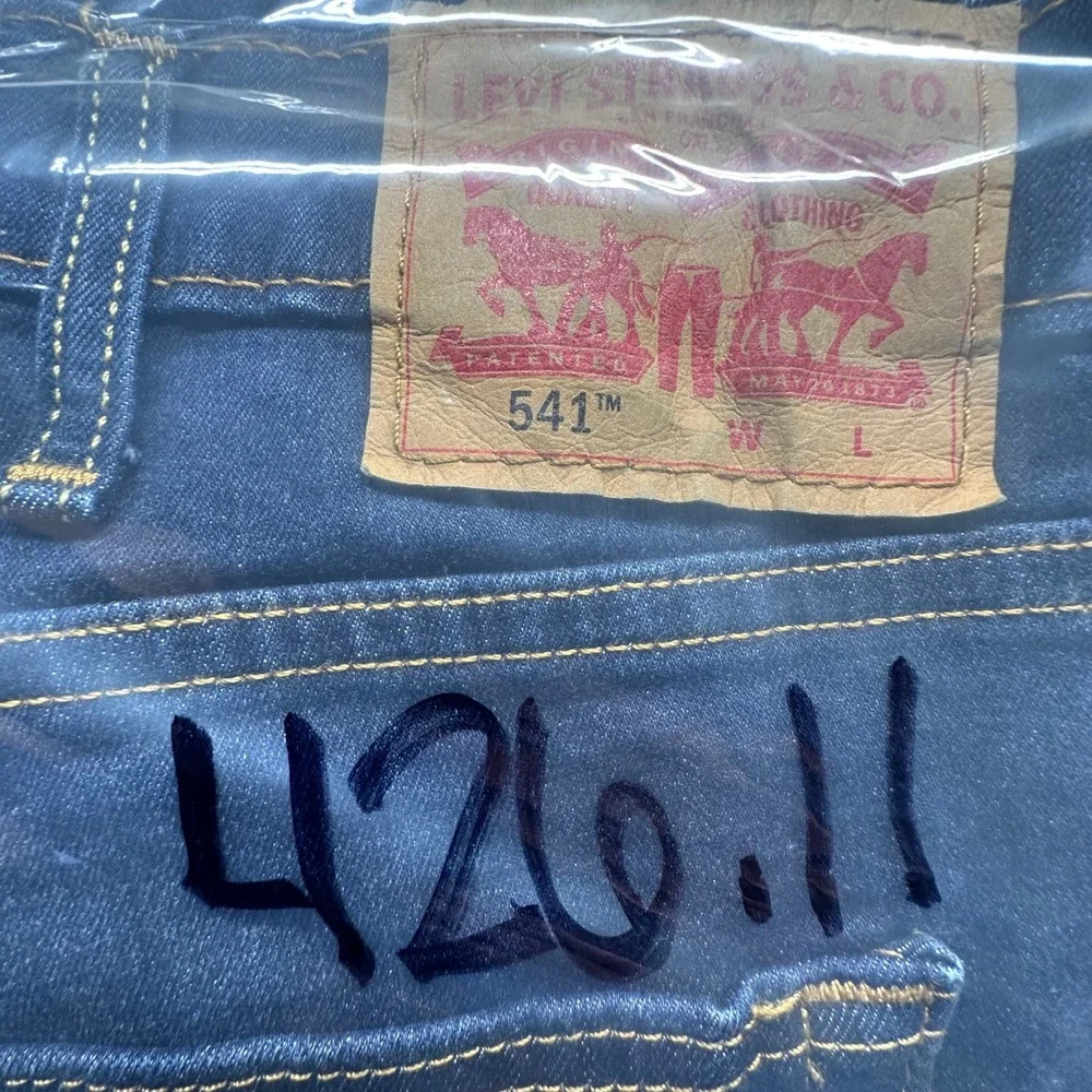 Levi's 541 Athletic Taper Jeans 44x30 Dark Wash Denim‎ Pants